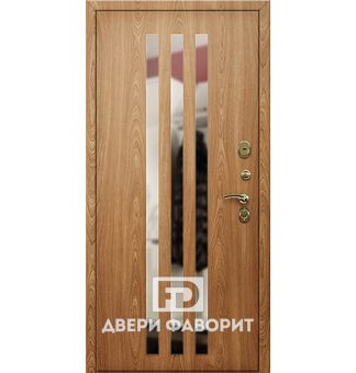 Одностворчатая дверь в квартиру с зеркалом