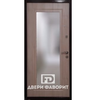 металлическая дверь в квартиру мдф с зеркалом