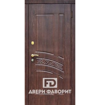 дверь входная с отделкой винорит коричневого цвета