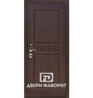 дверь металлическая отделана темным мд
