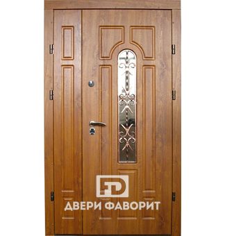 дверь двустворчатая для парадного входа со стеклом арочной формы и ковкой