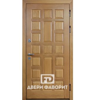 Уличная дверь с отделкой филёнчатым МДФ (3 петли)