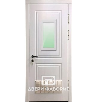дверь входная со стеклом и вентиляционной решеткой